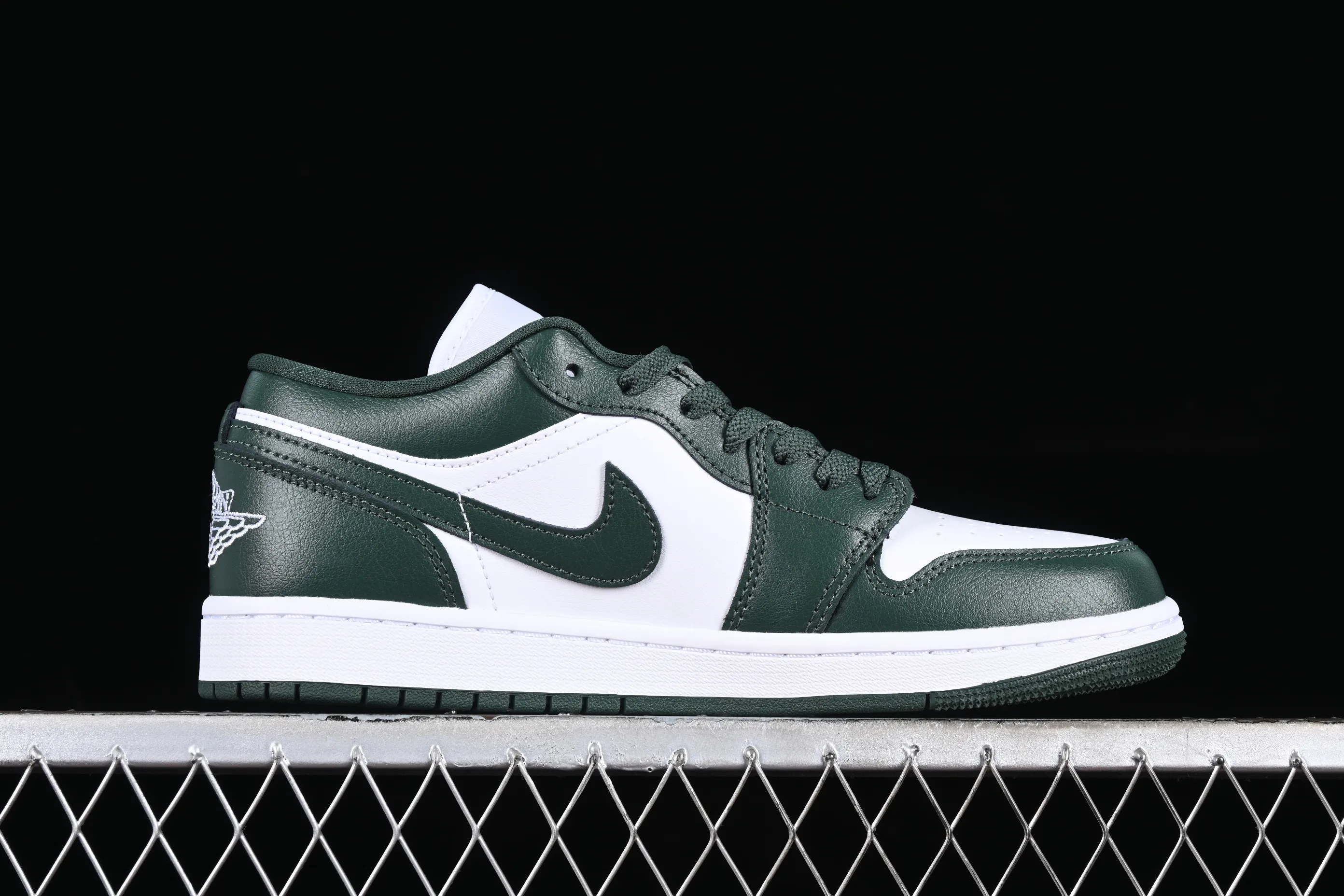 All categories Air Jordan Jordan series basketball shoes Air Jordan 1 Low G version pure original Air Jordan 1 Low "Olive Green" AJ1 Joe 1 olive green low-top basketball shoes DC0774-113